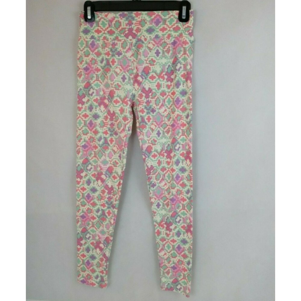 NWOT LuLaRoe One Size Leggings Pale Yellow With Pastel Western Designs